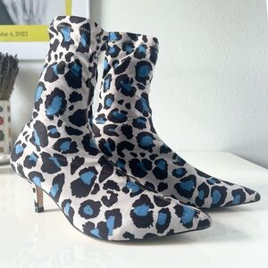 H&M SIZE 40 🐆 leopard kitten heel ankle booties.